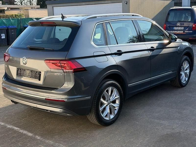Gebraucht VW Tiguan Highline 190 PS (139 kW) 2020 Grau SUV