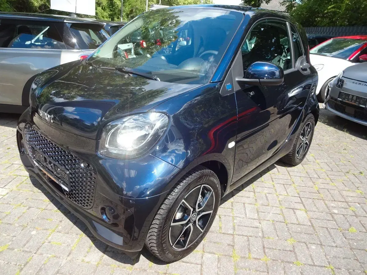 Gebraucht Smart ForTwo Coupé 60 kW (82 PS) 2021 Schwarz Coupé