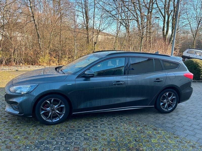 Gebraucht Ford Focus ST-Line 125 PS (91 kW) 2019 Grau Limousine