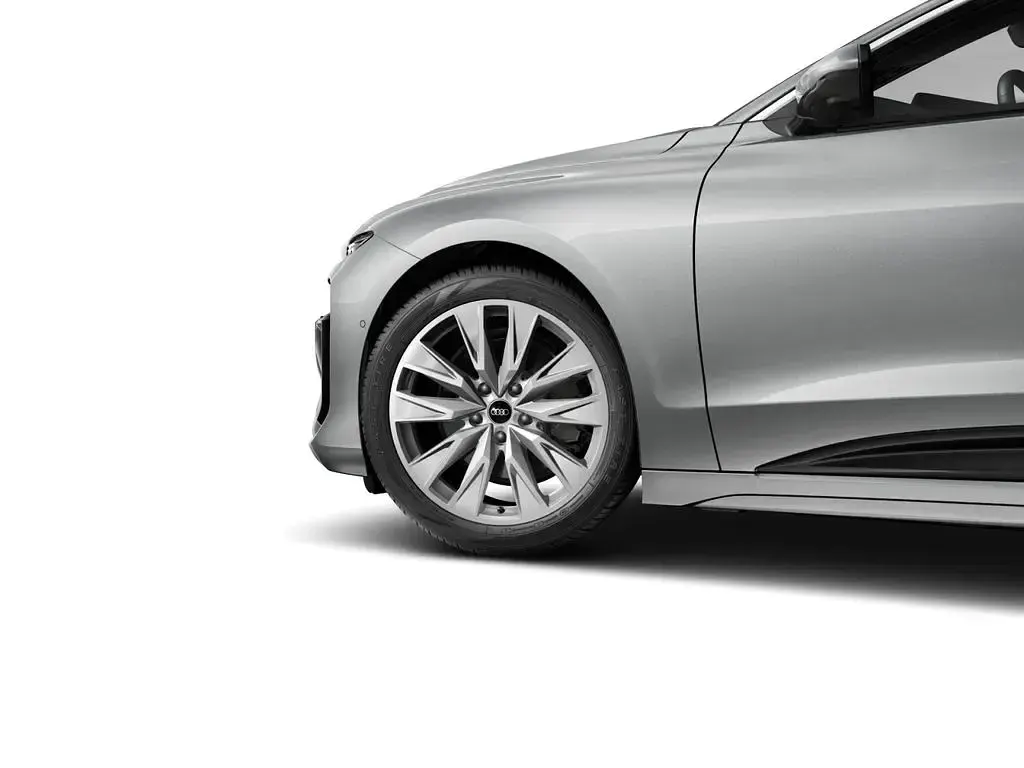 Second-hand Audi A6 e-tron Ambiente 210 kW (286 CP) 2025 Gri Break