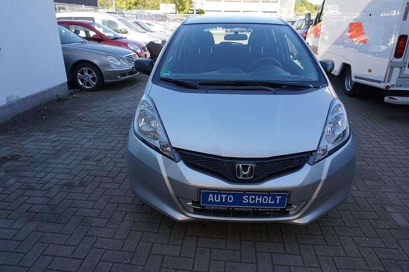 Silber Gebraucht 2012 Honda Jazz S Kleinwagen | 5.800 € (Fairer Preis) - Bild 1/4