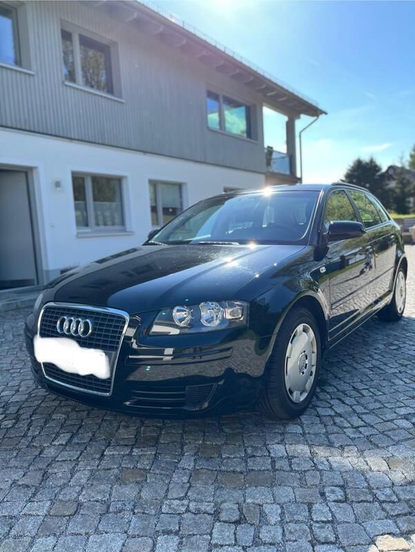 Schwarz Gebraucht 2005 Audi A3 Sportback Ambiente Kleinwagen | 3.995 € (Fairer Preis) - Bild 1/4