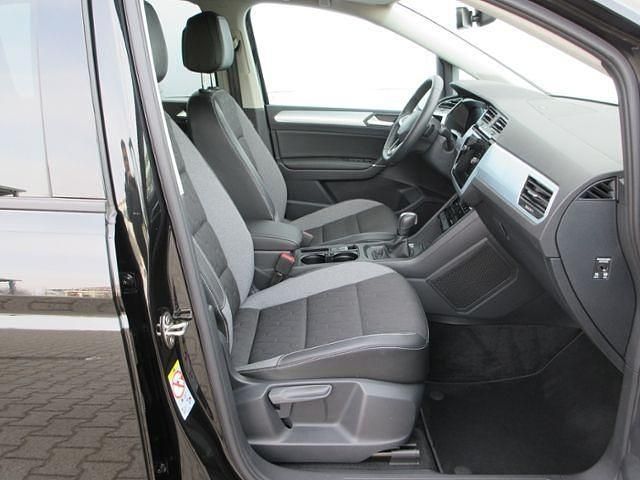 Gebraucht VW Touran Goal 150 PS (110 kW) 2025 Schwarz Van / Kleinbus