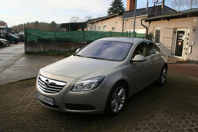 Gebraucht Opel Insignia Edition 140 PS (102 kW) 2009 Limousine