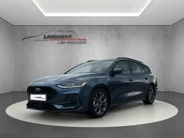 Gebraucht Ford Focus ST-Line 120 PS (88 kW) 2025 Chroma blau (metallic) Kombi