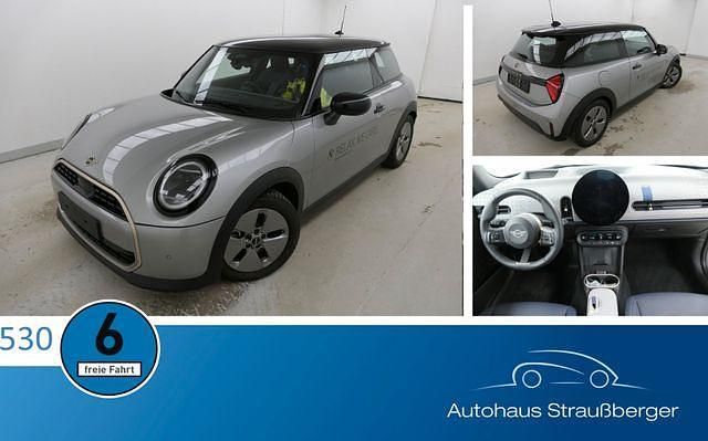 Silberkeine angabe Gebraucht 2024 Mini Cooper Favoured Kleinwagen | 26.490 € (Superpreis) - Bild 1/4