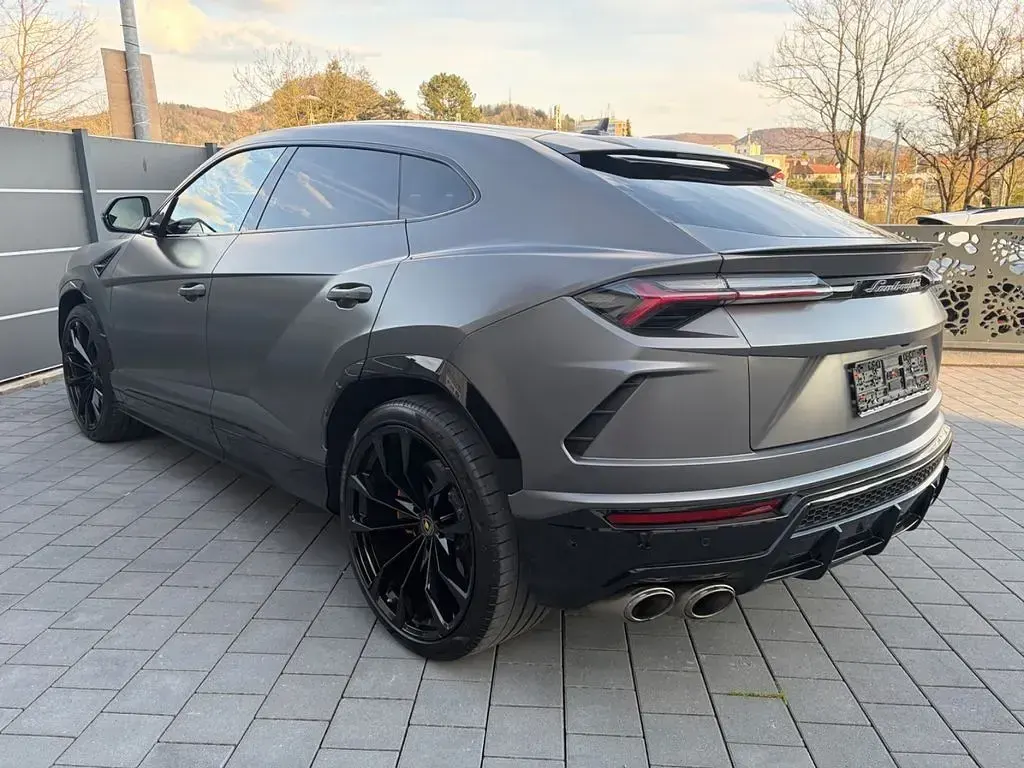 Usata Lamborghini Urus 650 CV (478 kW) 2020 Grigio SUV