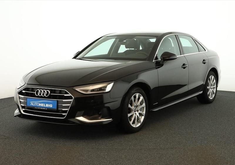 Gebraucht Audi A4 Advanced 204 PS (150 kW) 2023 Mythosschwarz metallic SUV