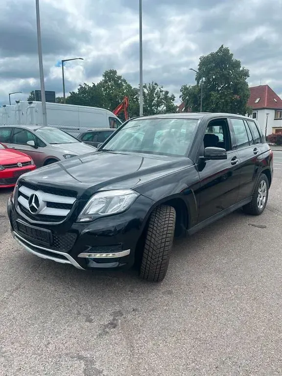 Gebraucht Mercedes GLK250 211 PS (155 kW) 2014 Schwarz SUV