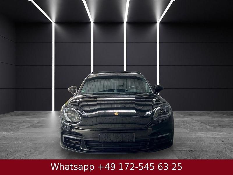 Gebraucht Porsche Panamera 462 PS (339 kW) 2018 Schwarz Kleinwagen