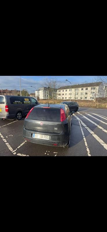 Gebraucht Fiat Punto 66 PS (48 kW) 2009 Schwarz Kleinwagen