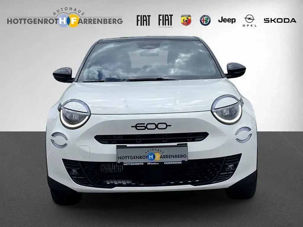 Neu Fiat 600 Icon 101 PS (74 kW) 2026 Weiss SUV