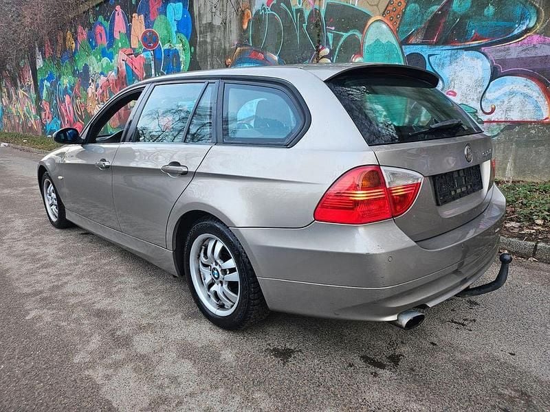 Gebraucht BMW 320 Sport Line 177 PS (130 kW) 2008 Braun Kombi