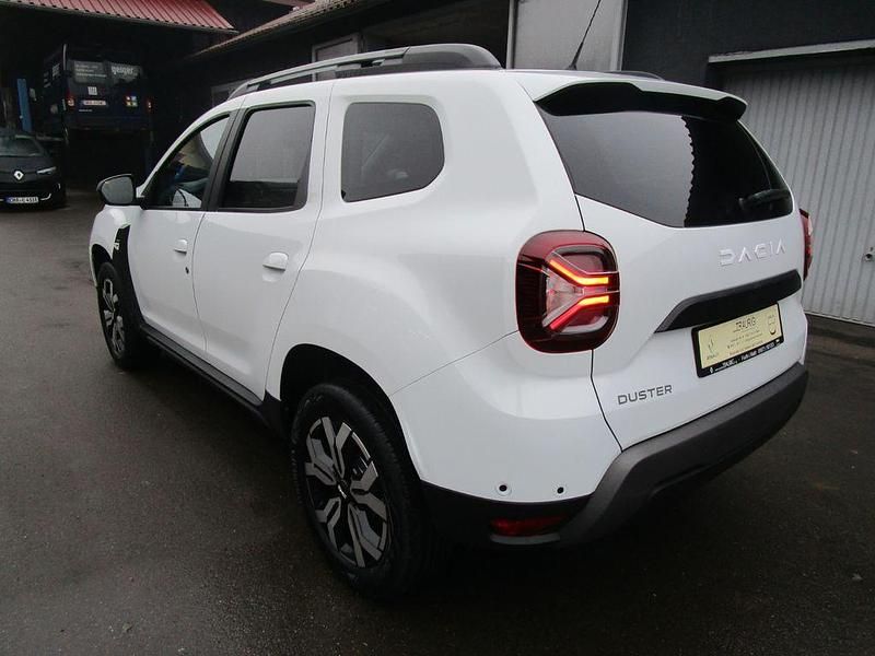Gebraucht Dacia Duster Journey 150 PS (110 kW) 2023 Weiß SUV