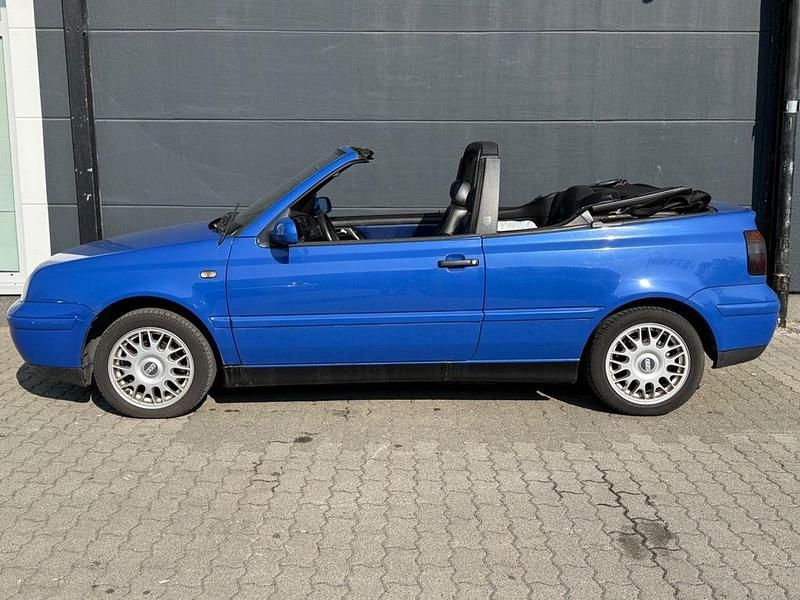 Gebraucht VW Golf Cabriolet 90 PS (66 kW) 1997 Blau Cabrio