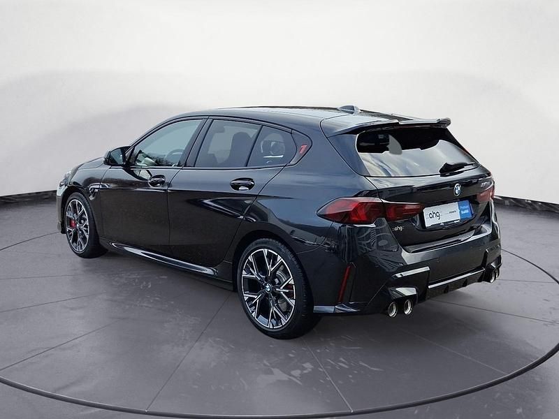 Gebraucht BMW M135 Performance 300 PS (220 kW) 2024 Schwarz Kleinwagen