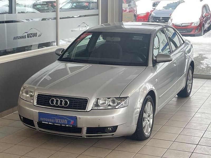Gebraucht Audi A4 131 PS (96 kW) 2004 Silber Limousine