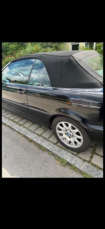 Gebraucht BMW 320 170 PS (125 kW) 2003 Schwarz Cabrio