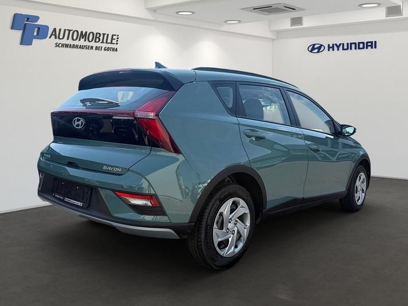 Gebraucht Hyundai Bayon Select 101 PS (74 kW) 2024 Grün SUV