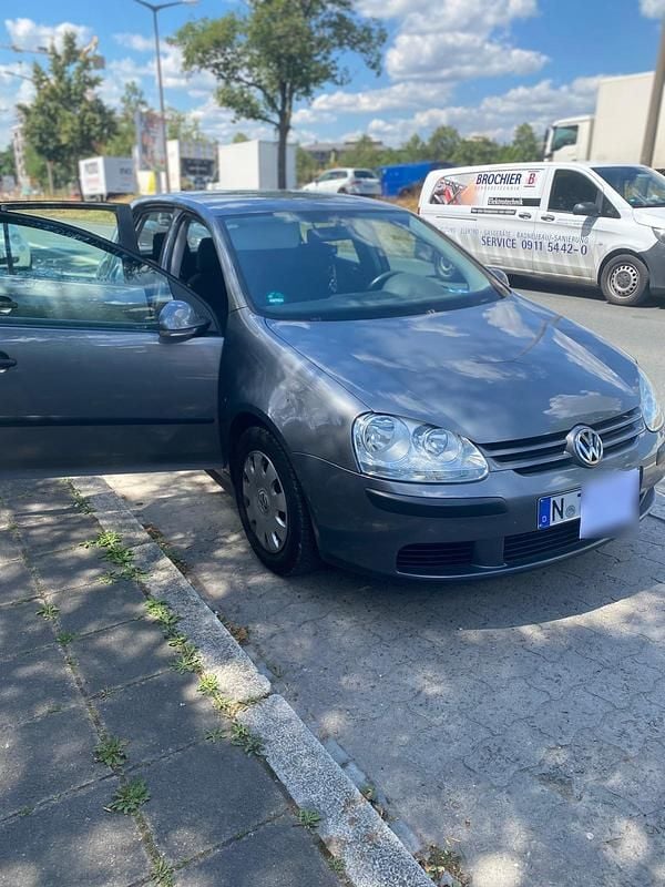 Gebraucht VW Golf V 75 PS (55 kW) 2005 Grau Kleinwagen