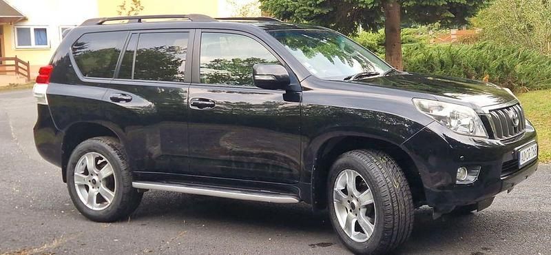 Schwarz Gebraucht 2011 Toyota Land Cruiser Executive SUV | 17.900 € - Bild 1/4