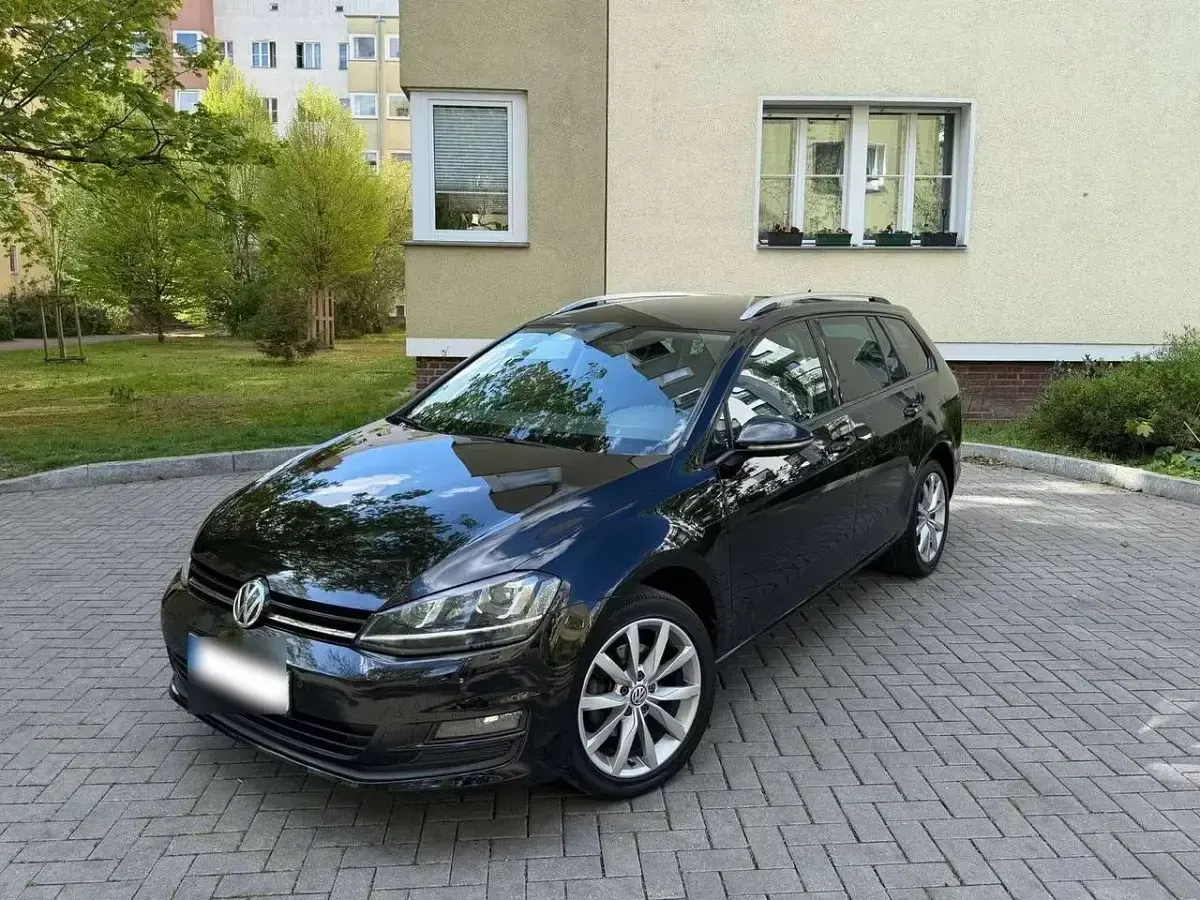 Second-hand VW Golf VII LOUNGE 150 CP (110 kW) 2015 Negru Break