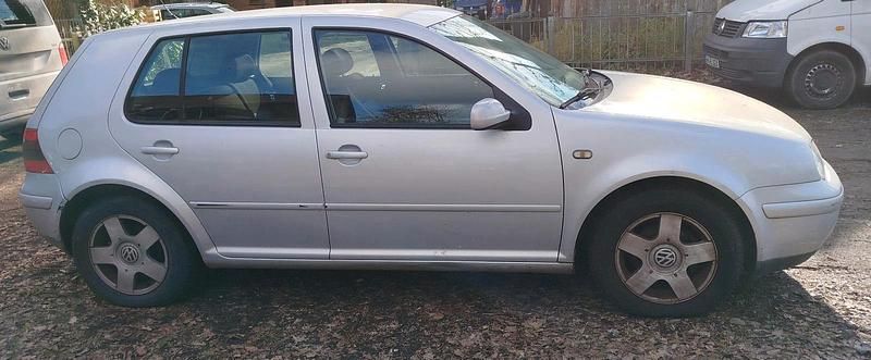 Gebraucht VW Golf III 101 PS (74 kW) 1998 Silber Limousine