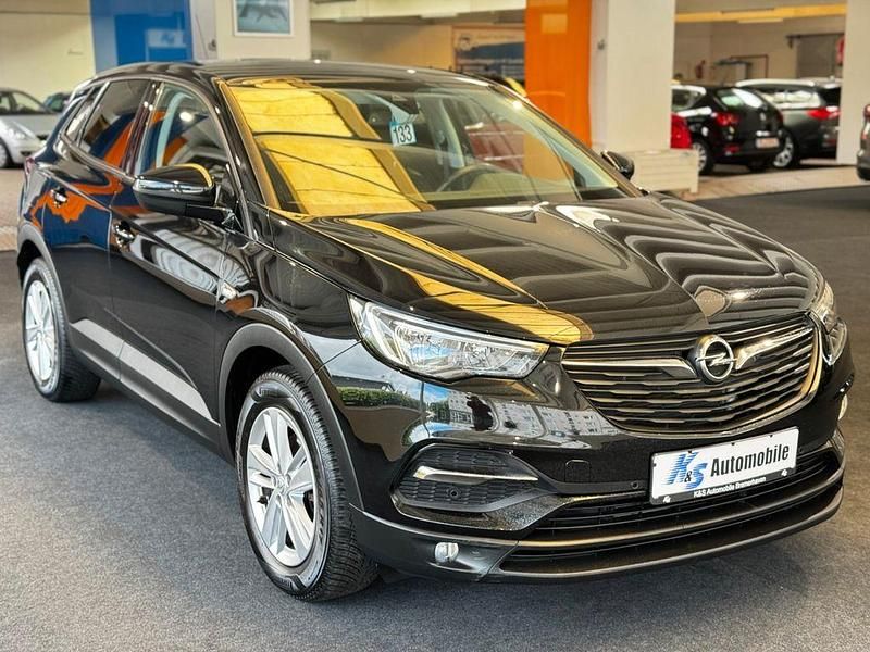 Schwarz Gebraucht 2018 Opel Grandland X Edition SUV | 13.650 € (Fairer Preis) - Bild 1/4