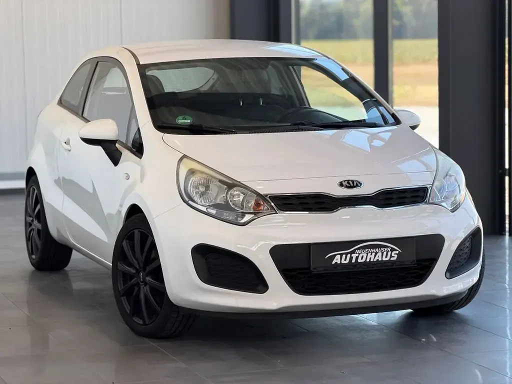 Gebraucht Kia Rio Edition 7 86 PS (63 kW) 2013 Weiß