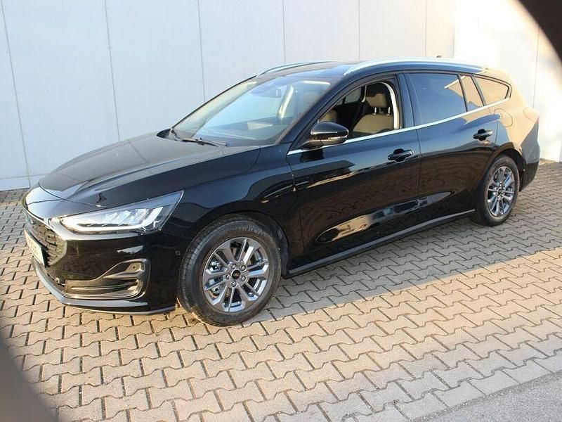 Neu Ford Focus Titanium 125 PS (91 kW) 2026 Schwarz Kombi