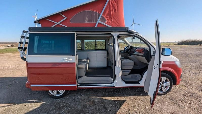 Gebraucht VW California California 204 PS (150 kW) 2017 Rot Van