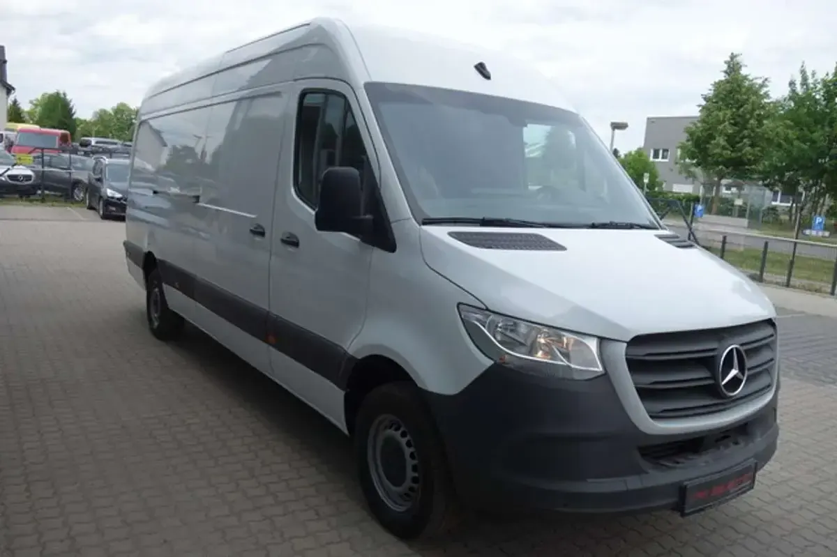 Gebraucht Mercedes Sprinter 170 PS (125 kW) 2022 Weiß Van