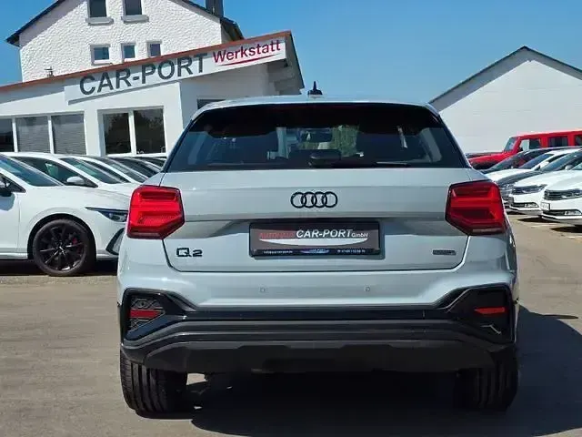 Gebraucht Audi Q2 Edition .1 150 PS (110 kW) 2022 Grau SUV