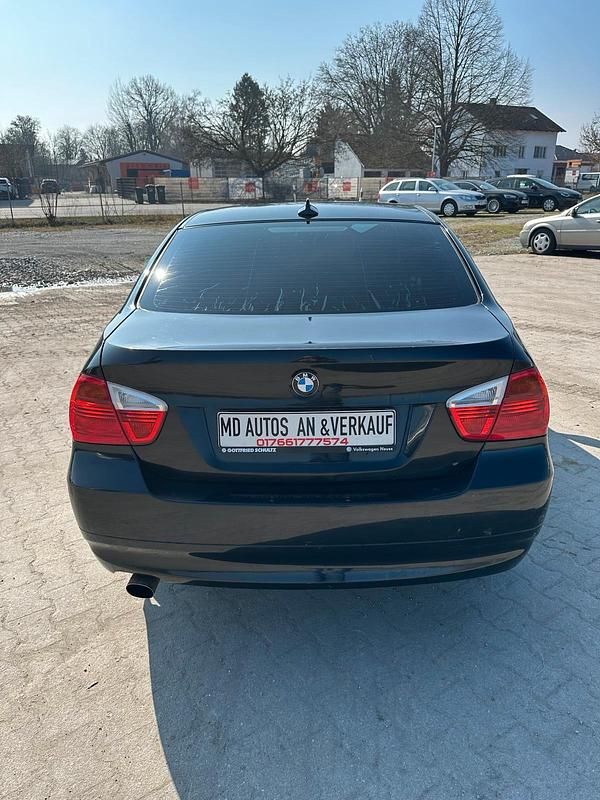 Gebraucht BMW 318 129 PS (94 kW) 2006 Schwarz Limousine