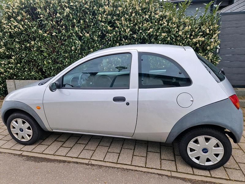 Second-hand Ford Ka 60 CP (44 kW) 2006 Argintiu Hatchback
