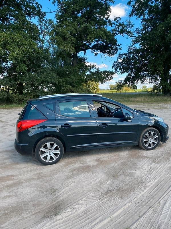 Schwarz Gebraucht 2007 Peugeot 207 Sport Kombi | 3.900 € (Etwas zu teuer) - Bild 1/4