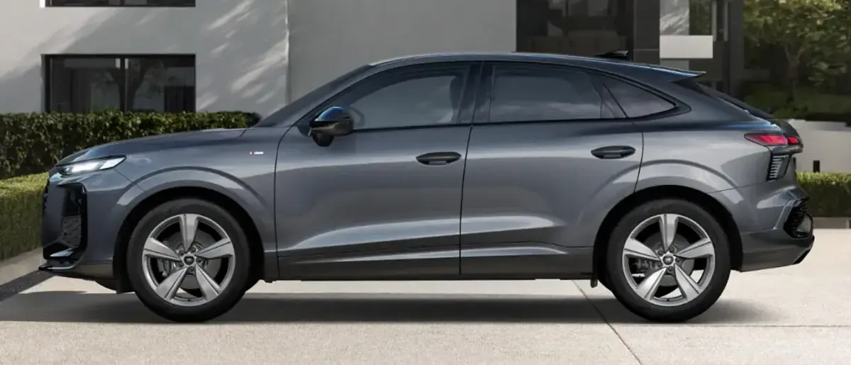 Neu Audi Q3 Sportback Ambiente 265 PS (194 kW) 2026 Daytonagrau perleffekt SUV