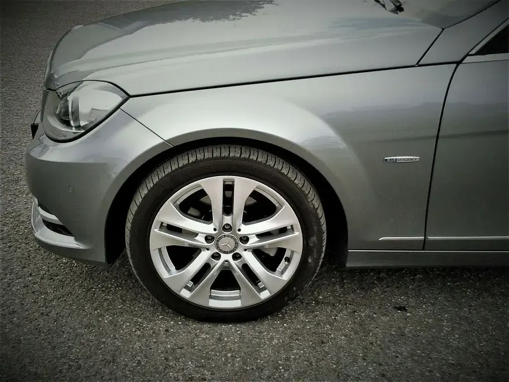 Gebraucht Mercedes C250 204 PS (150 kW) 2011 Grau metallic Kombi