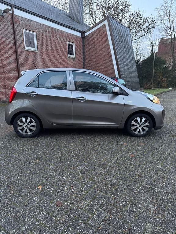 Gebraucht Kia Picanto 67 PS (49 kW) 2017 Silber Kleinwagen