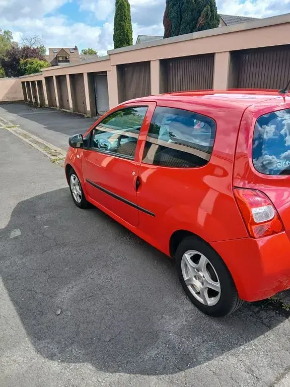 Gebraucht Renault Twingo Authentique 58 PS (42 kW) 2010 Rot Kleinwagen