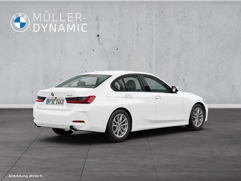 Gebraucht BMW 318 156 PS (114 kW) 2025 Weiß Limousine