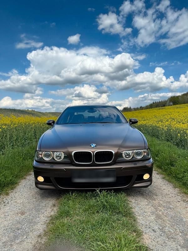 Second-hand BMW M5 400 CP (294 kW) 2000 Maro Berlinǎ