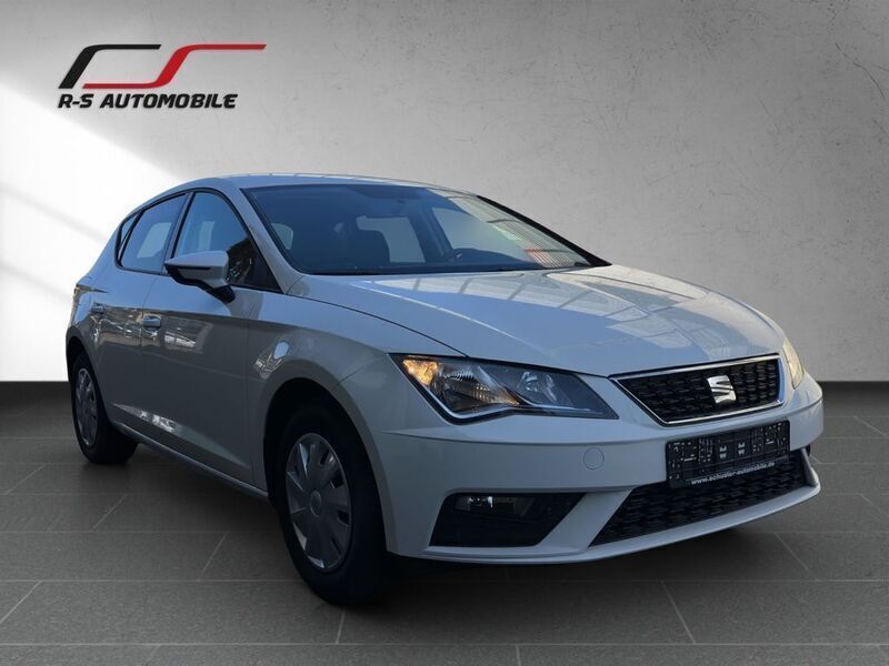 Weiß Gebraucht 2018 Seat Leon Reference Limousine | 11.780 € (Fairer Preis) - Bild 1/4
