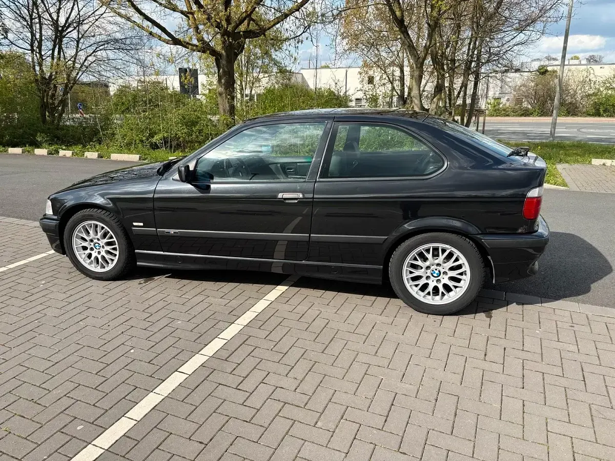 Gebraucht BMW 323 170 PS (125 kW) 1998 Schwarz Coupé