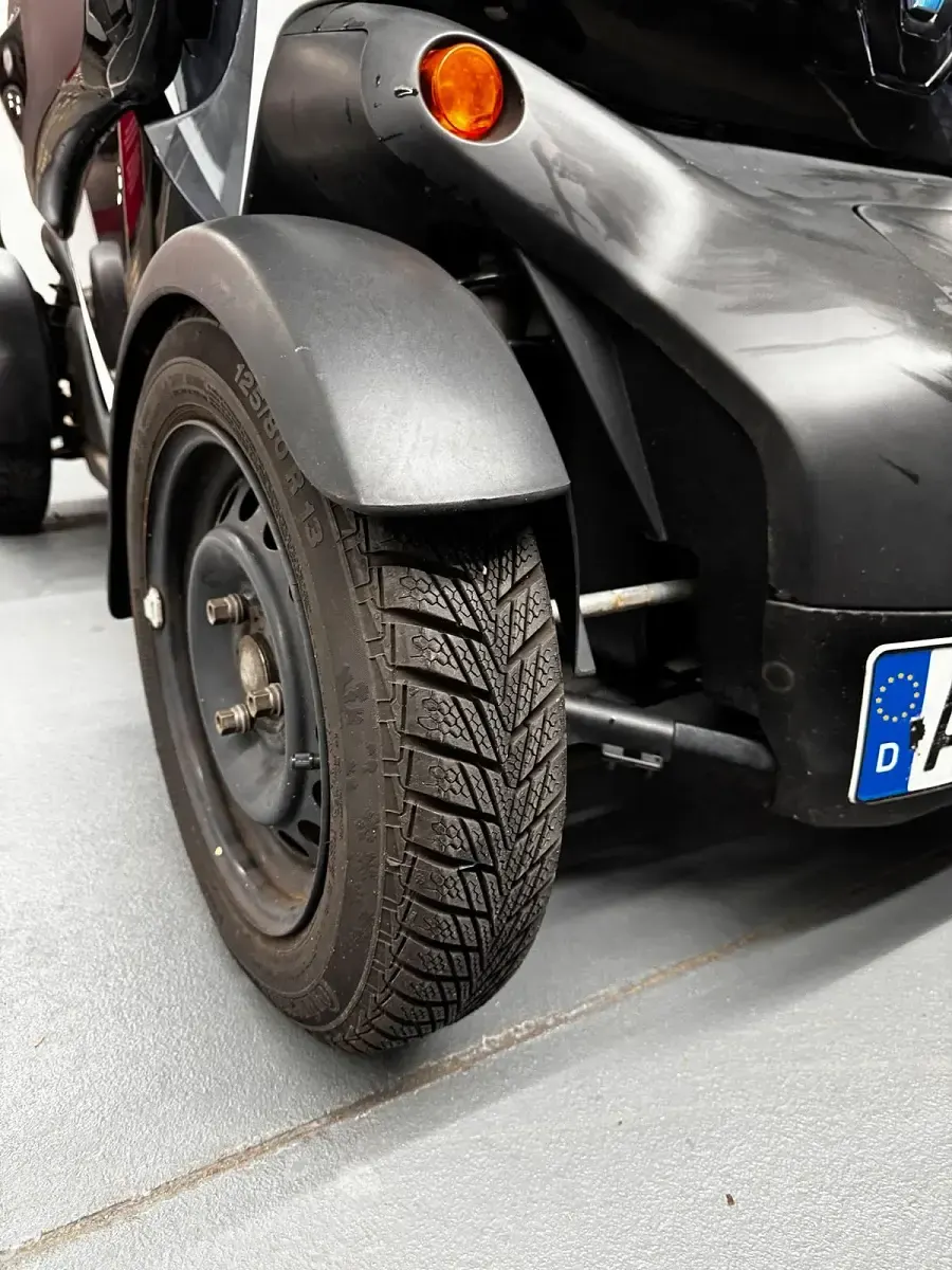 Gebraucht Renault Twizy 8 kW (11 PS) 2012 Schwarz Kleinwagen