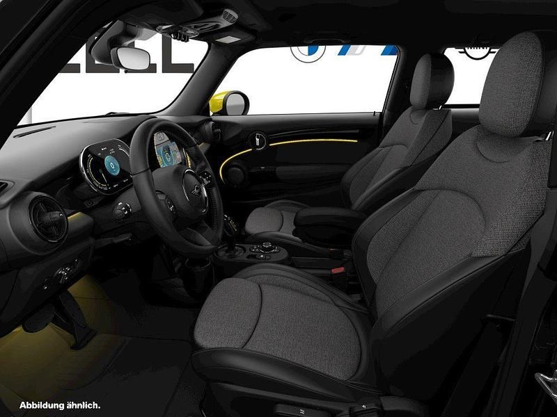 Gebraucht Mini Cooper SE Hatch 135 kW (184 PS) 2023 Schwarz Kleinwagen