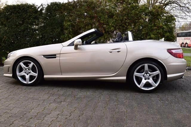 Gebraucht Mercedes SLK200 185 PS (136 kW) 2011 Beige Cabrio