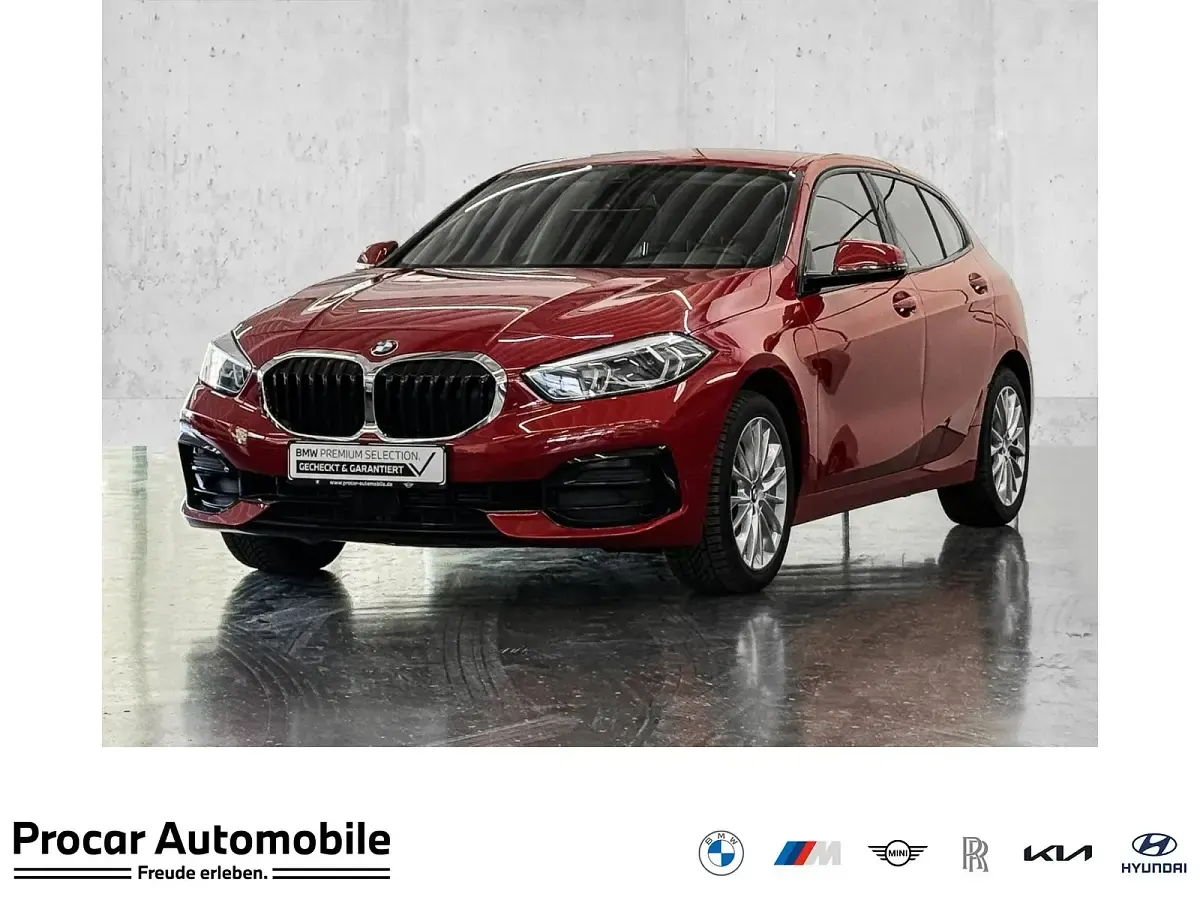 Gebraucht BMW 118 Sport Line 150 PS (110 kW) 2023 Melbournerot Kleinwagen