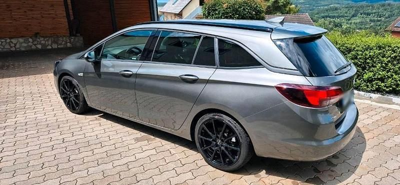 Używany Opel Astra 125 KM (91 kW) 2018 Szary Kombi