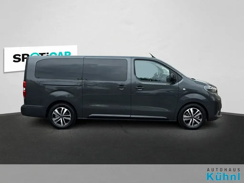 Neu Peugeot Traveller Allure 179 PS (131 kW) 2026 Grau Van / Kleinbus
